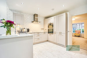 Photo 32- click for photo gallery